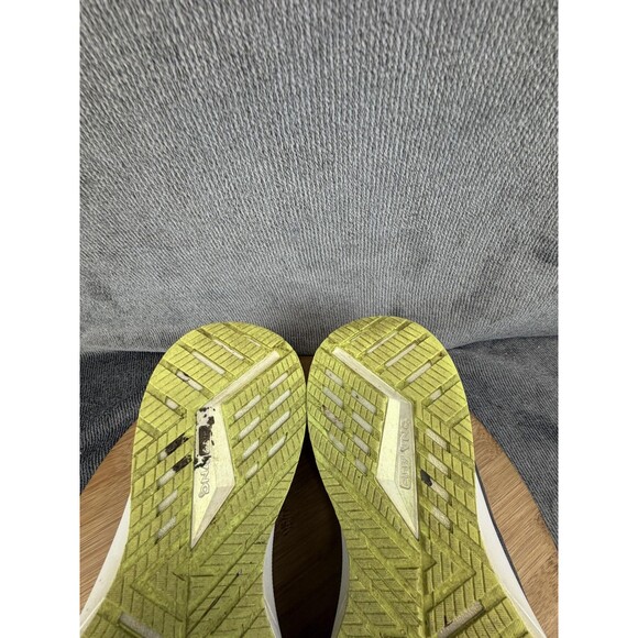 Brooks Levitate StealthFit 5 Shoes Mens Size 9.5 Gray Mesh Sneakers 1103721D045 main image 4